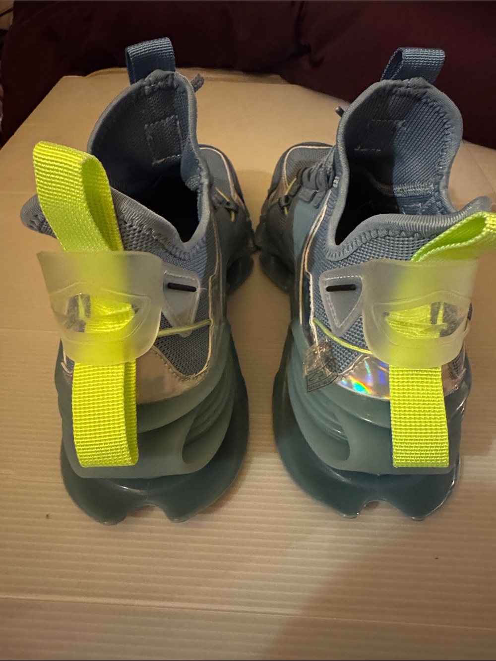 Men's Athletic Sneakers - Picture 3 of 6